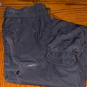 Healing Hands women’s jogger scrubs